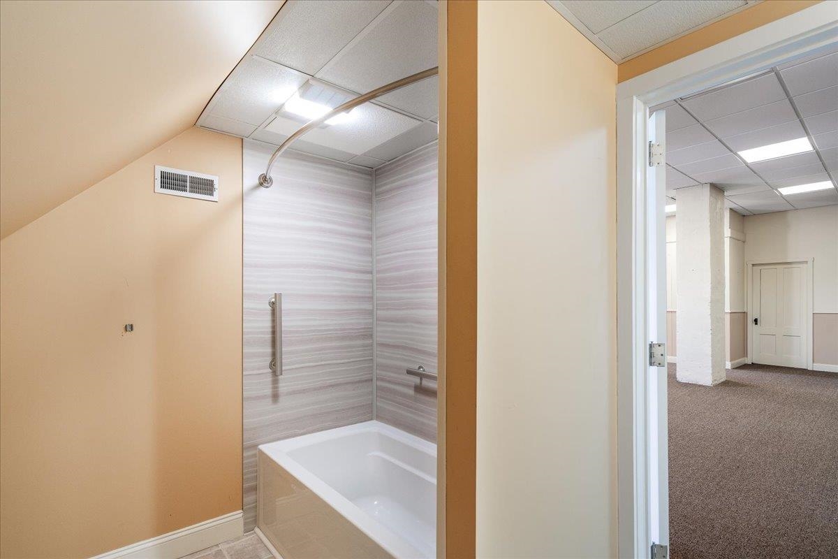 113 Bay Street Manchester, NH 03104 - Photo 52 of 60