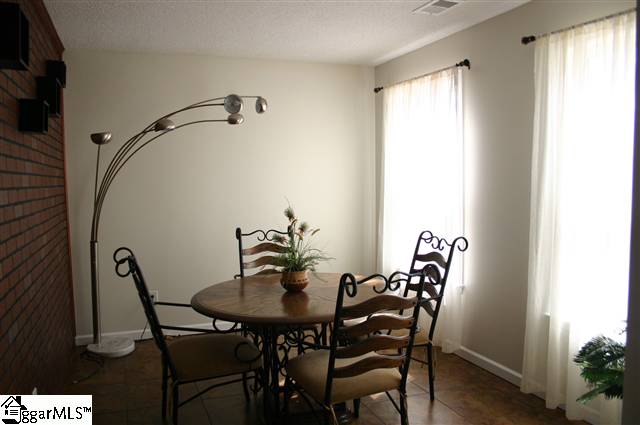 5 Docker Way Greer, SC 29650 - Photo 6 of 7 Gallery Image 6