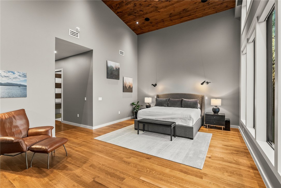 2623 Alum Cave Road Bee Branch, AR 72013 - Photo 27 of 60 Vaulted wood-paneled ceiling accentuating a spacious room with wood-finish flooring