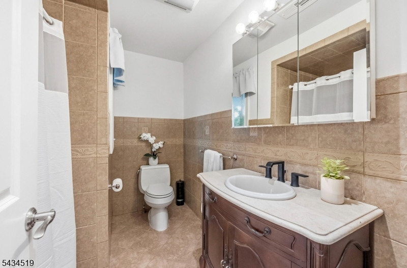 19 Fairview Road Clark, NJ 07066 - Photo 21 of 48