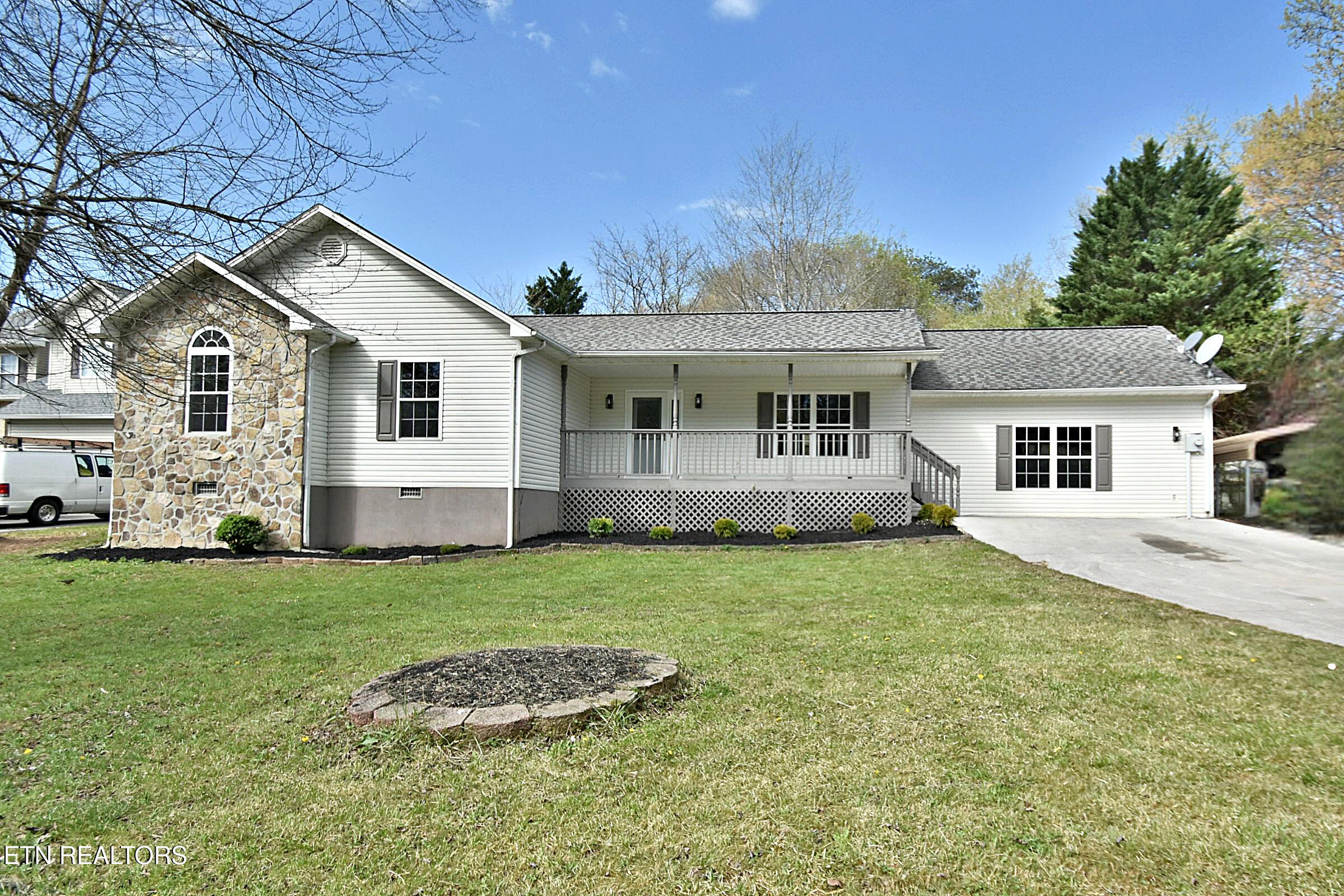2913 Village Lane Sevierville, TN 37863 - Photo 1 of 34 2