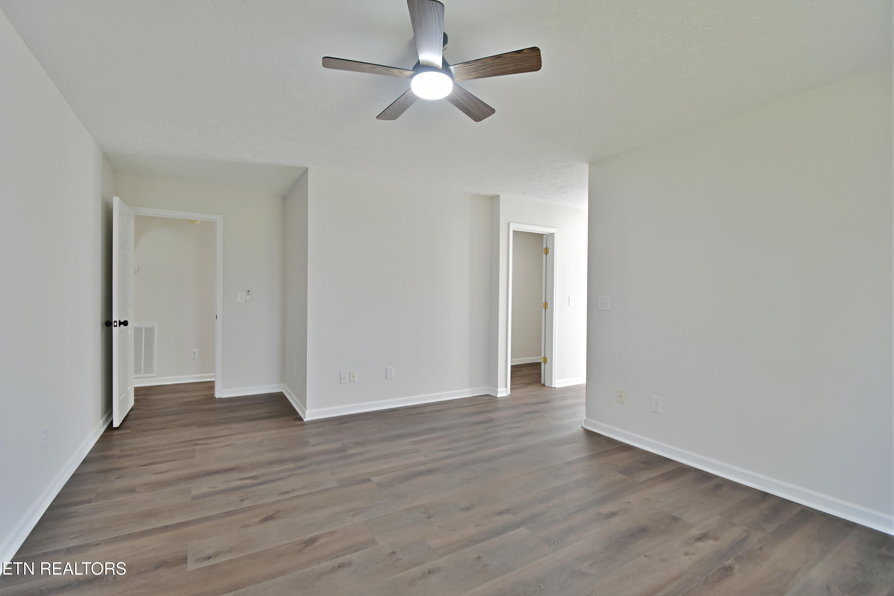 2913 Village Lane Sevierville, TN 37863 - Photo 18 of 34 DSC_9548
