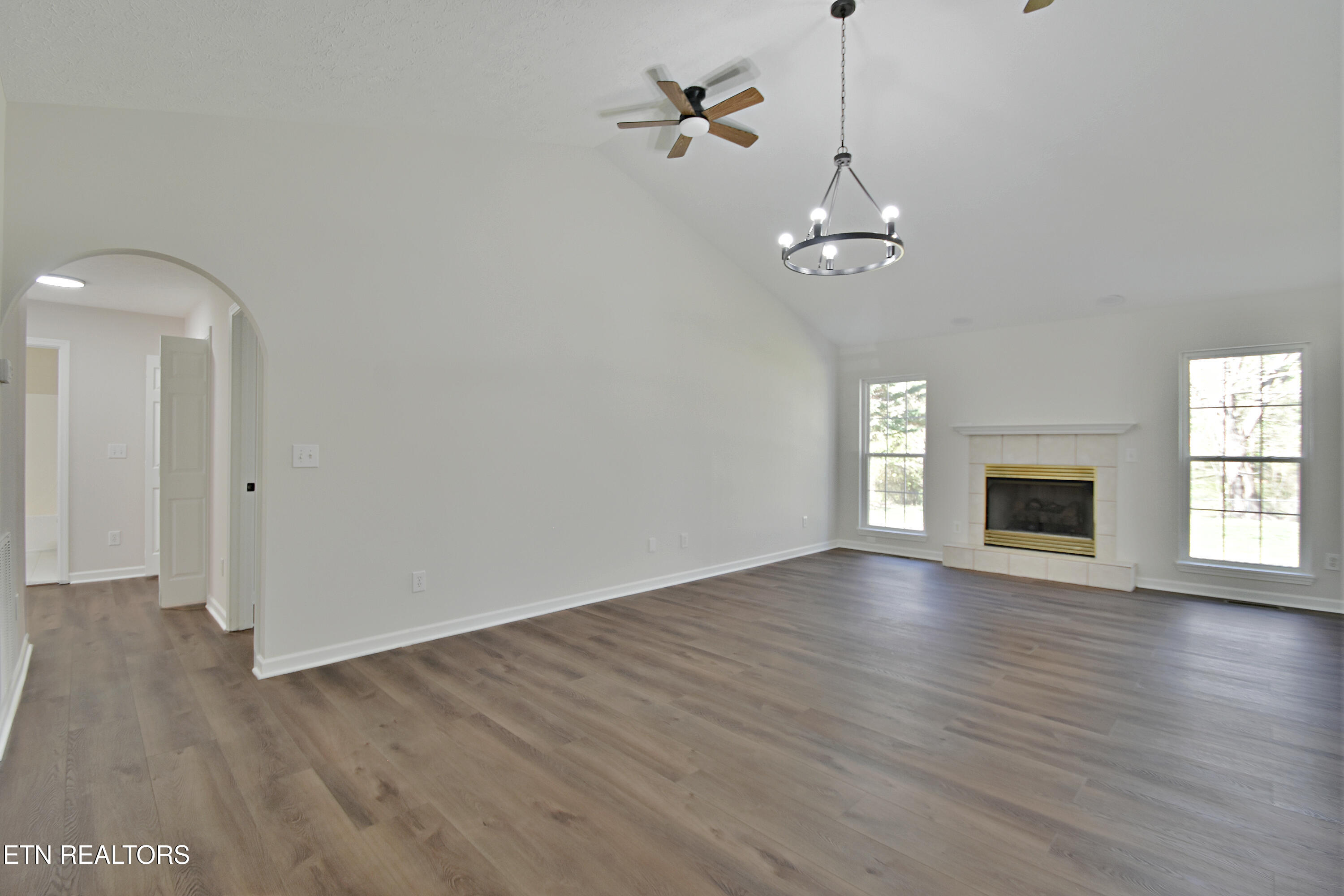 2913 Village Lane Sevierville, TN 37863 - Photo 7 of 34 DSC_9495