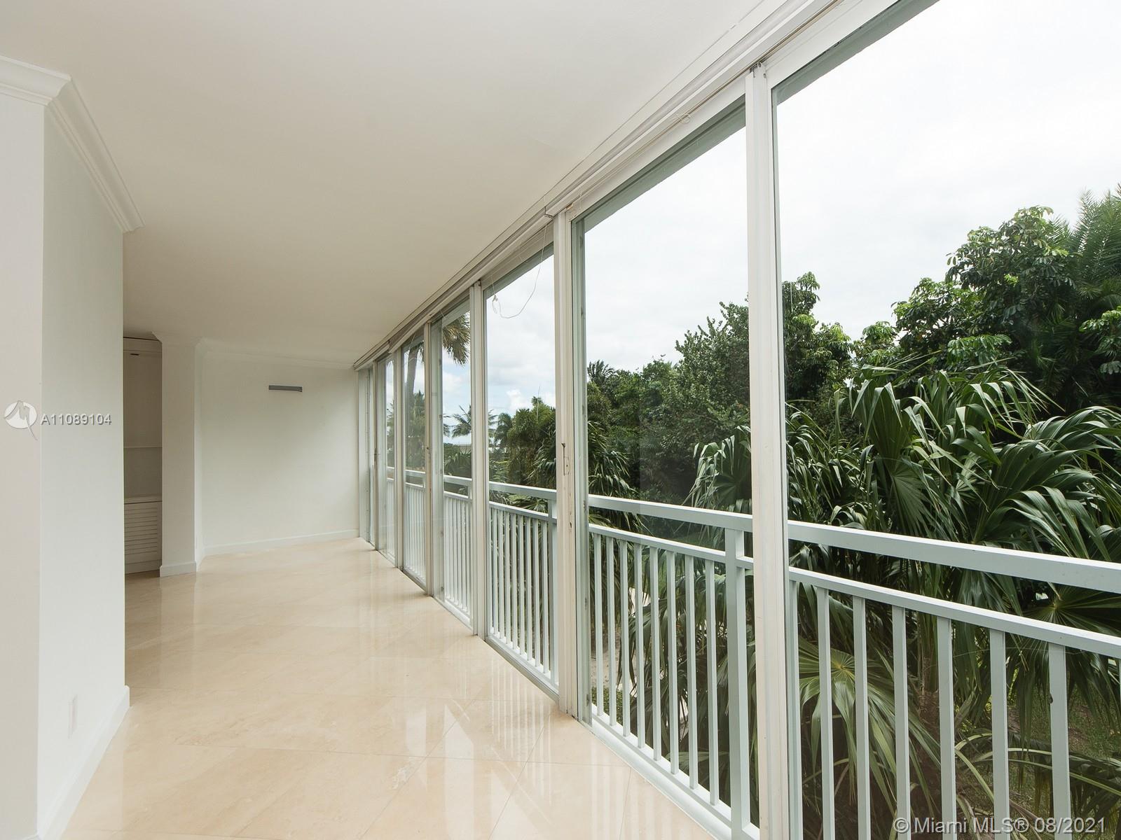 605 Ocean Drive, Unit 2L Key Biscayne, FL 33149 - Photo 15 of 18 a view of a balcony