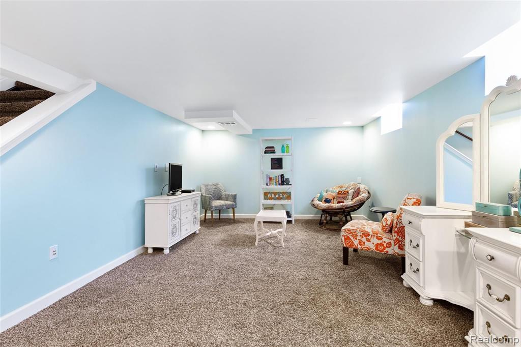 4223 Wakefield Road Berkley, MI 48072 - Photo 27 of 45