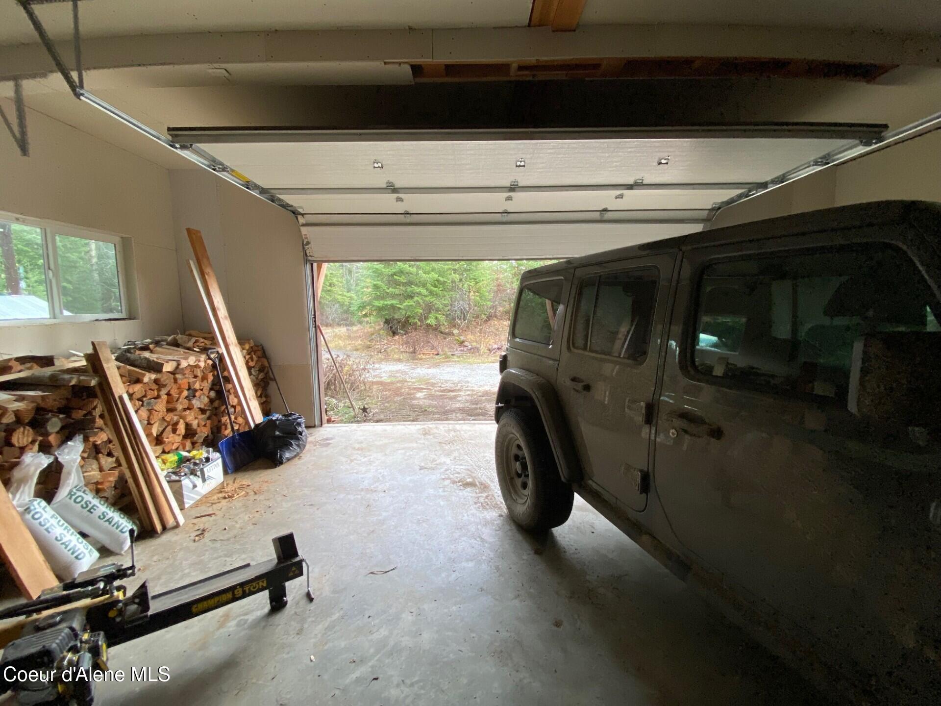 696 Raven Ridge Sandpoint, ID 83864 - Photo 21 of 62 garage