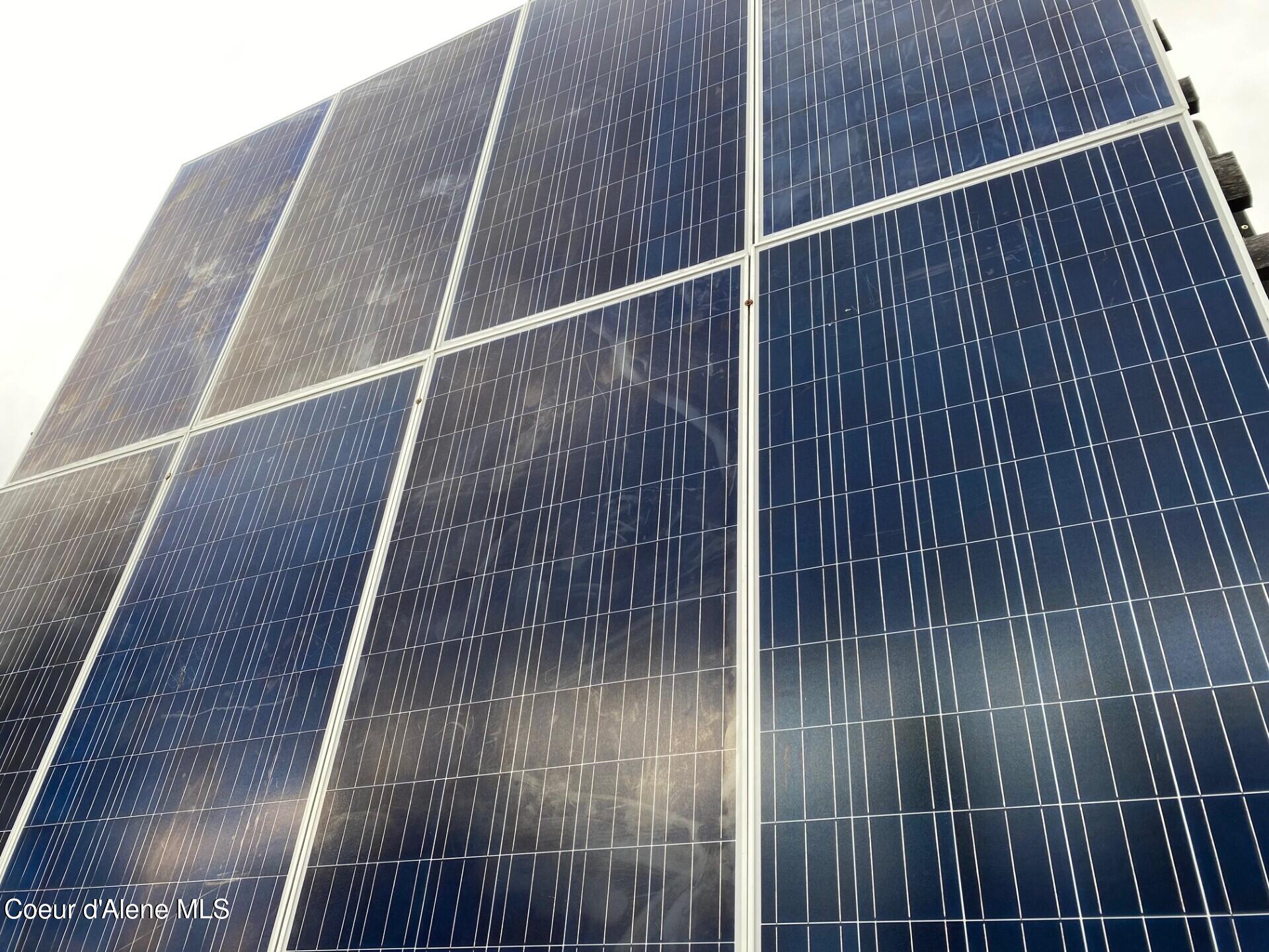 696 Raven Ridge Sandpoint, ID 83864 - Photo 43 of 62 solarpanel