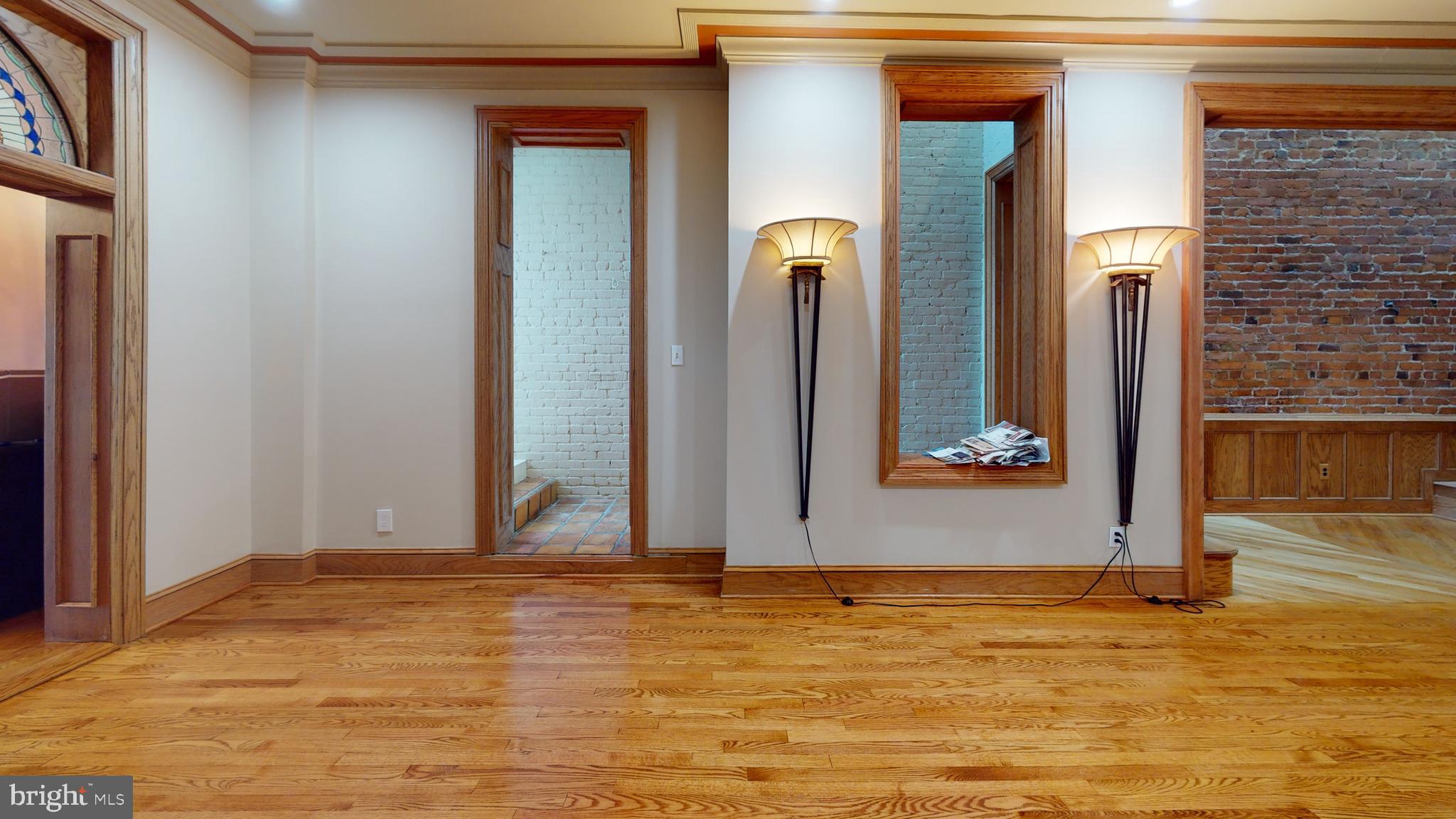 514 Seward Square Southeast Washington, DC 20003 - Photo 4 of 30