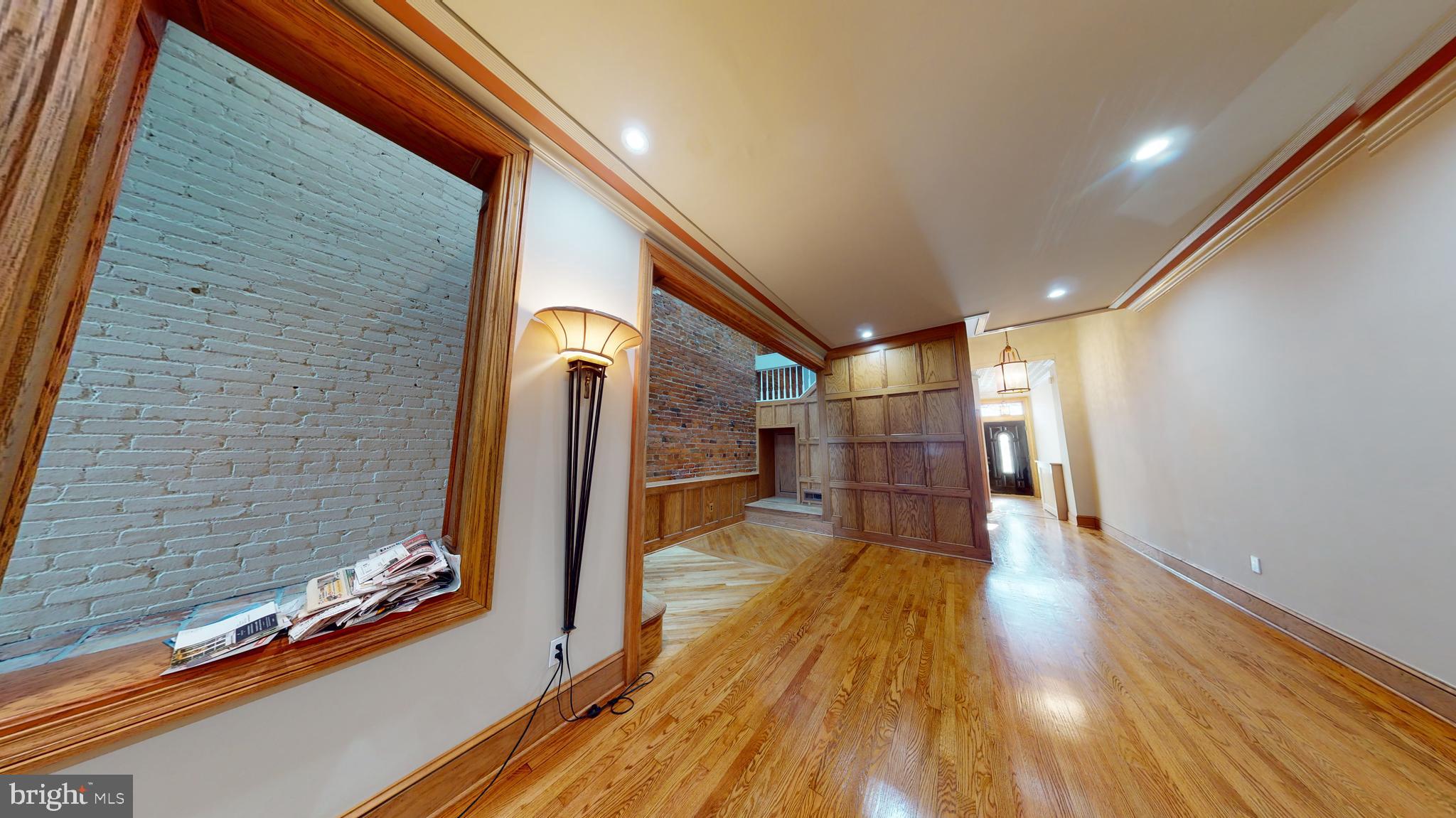 514 Seward Square Southeast Washington, DC 20003 - Photo 5 of 30