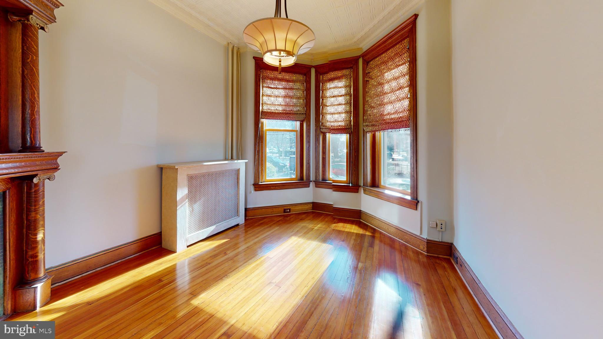 514 Seward Square Southeast Washington, DC 20003 - Photo 8 of 30