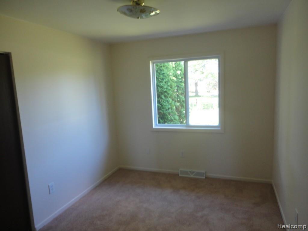 10385 Sharp Road Swartz Creek, MI 48473 - Photo 28 of 29 023.jpg