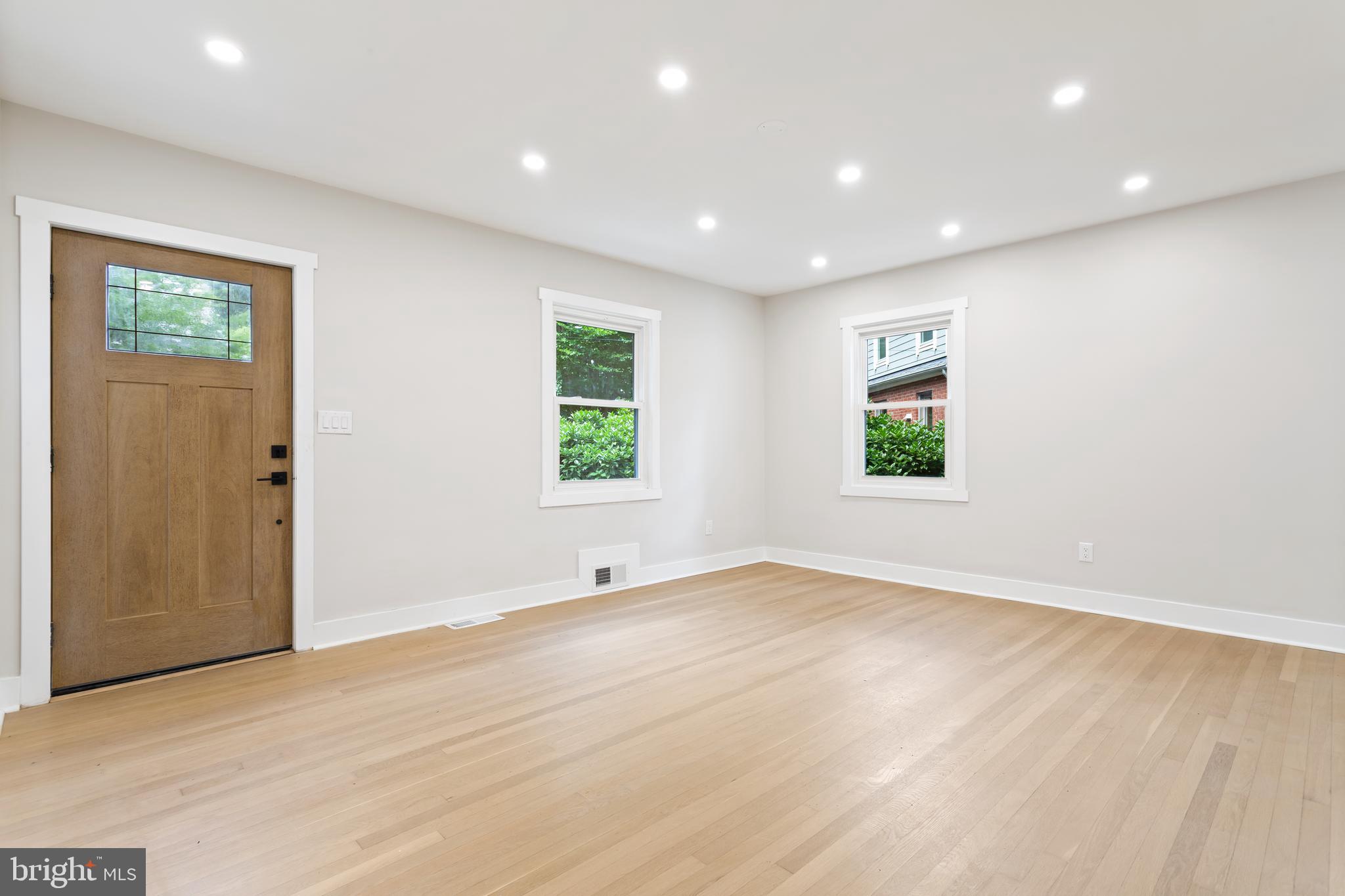 3 Knox Place Silver Spring, MD 20901 - Photo 8 of 40 Gallery Image 8