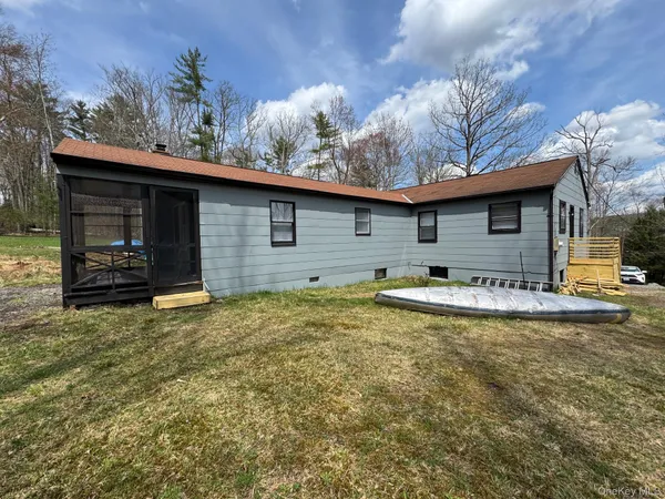 $275,000 | 5 Lucky Lane, Narrowsburg, NY 12764