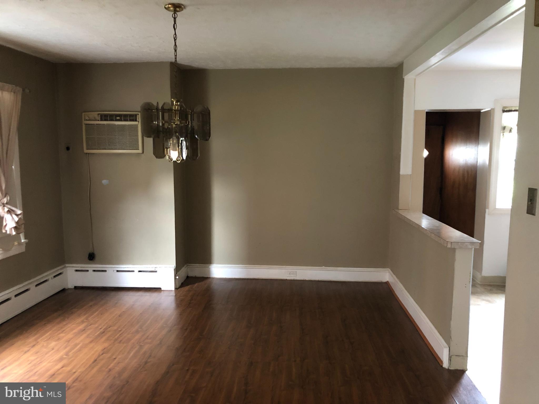 105 Overhill Road Upper Darby, PA 19082 - Photo 8 of 9