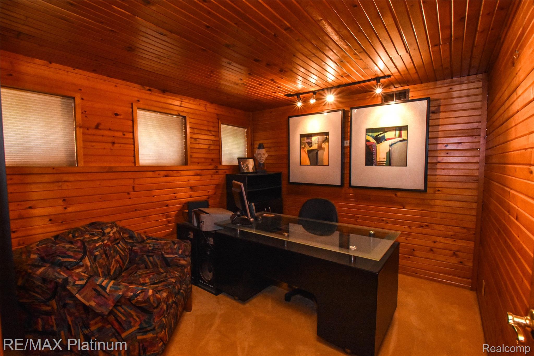5160 Fenton Road Fenton, MI 48430 - Photo 33 of 68 DSC_0005.jpg