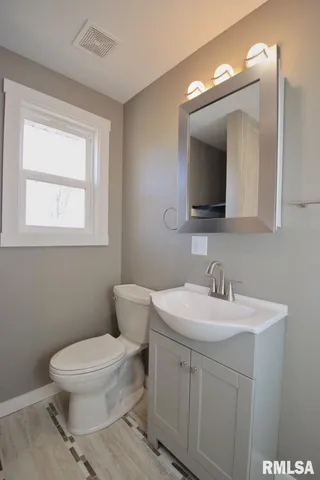 $185,990 | 8504 West Main Street, Mapleton, IL 61547