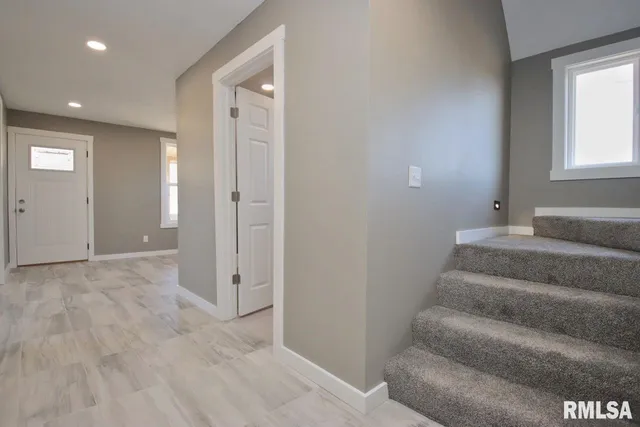 $185,990 | 8504 West Main Street, Mapleton, IL 61547