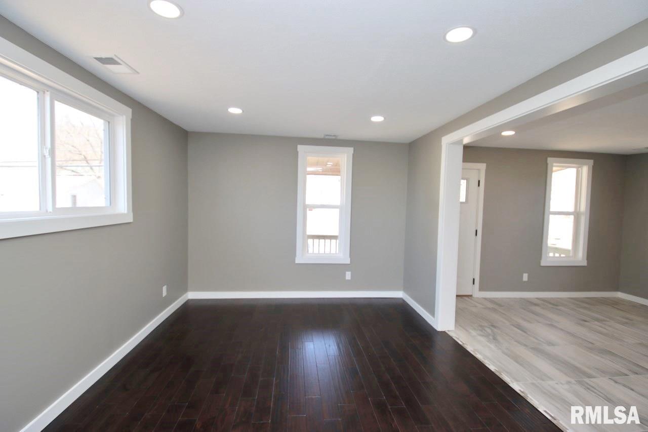 8504 West Main Street Mapleton, IL 61547 - Photo 9 of 51