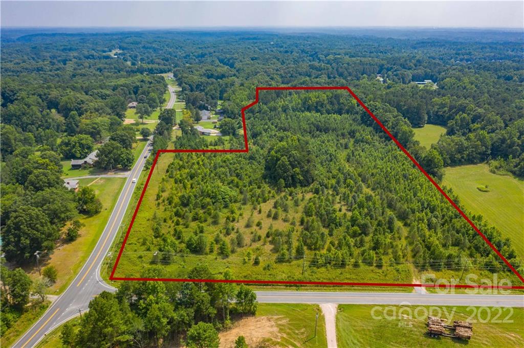 a view of a yard with an outdoor space