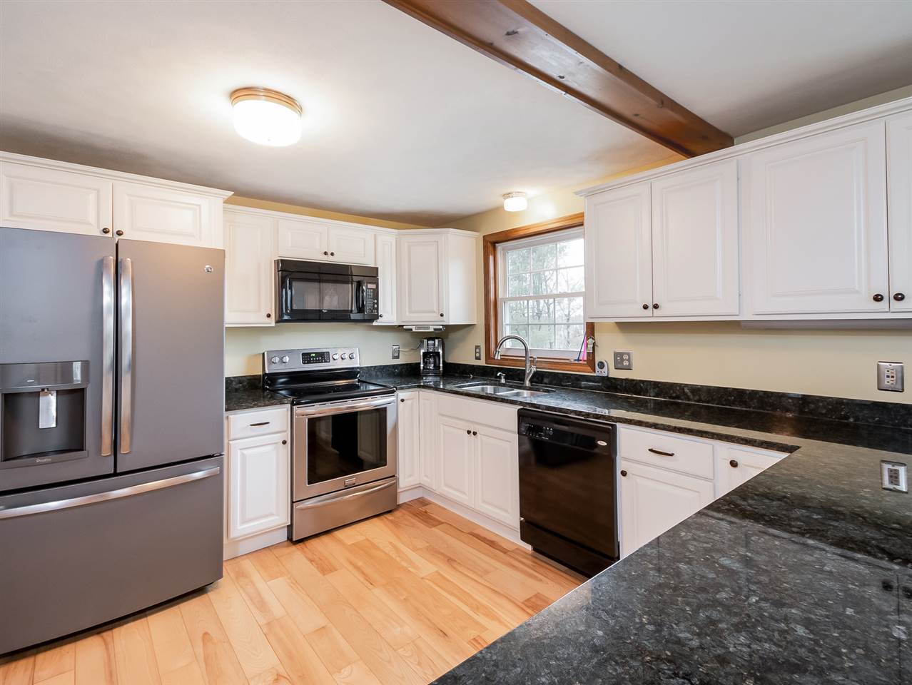 99 Rogers Road Belmont, NH 03220 - Photo 5 of 40