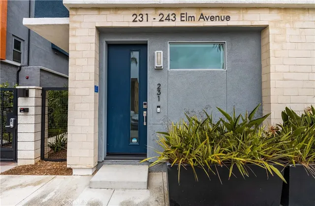 $4,000 | 231 Elm Avenue, Long Beach, CA 90802