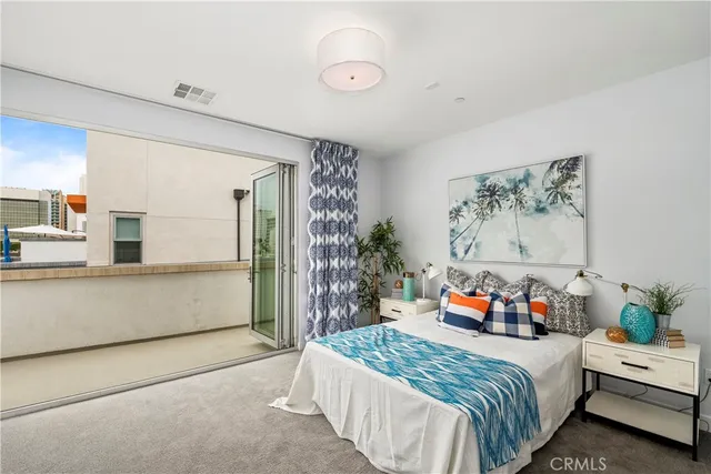 $4,000 | 231 Elm Avenue, Long Beach, CA 90802