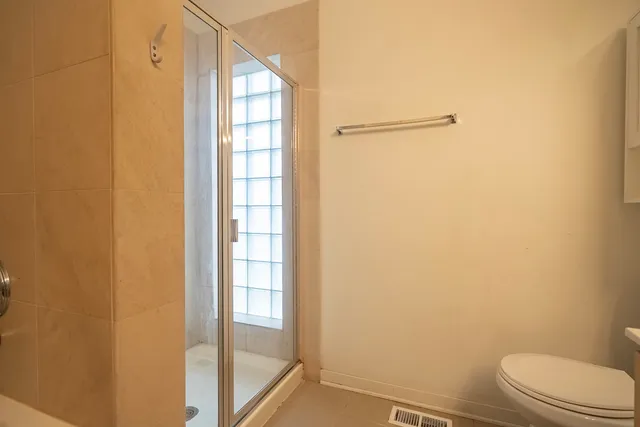 $330,000 | 1133 East 83rd Street, Unit 177, Chicago, IL 60619