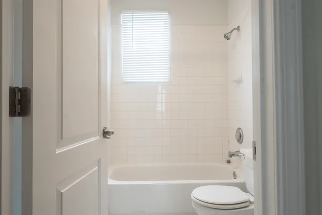 $330,000 | 1133 East 83rd Street, Unit 177, Chicago, IL 60619