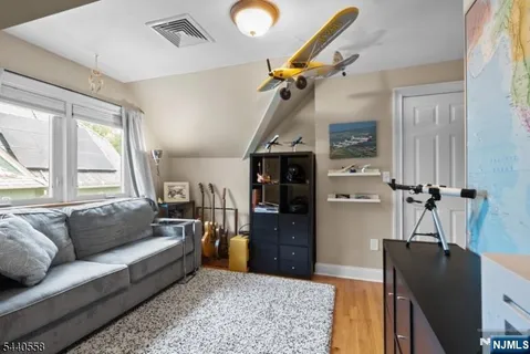 $699,000 | 129 Claremont Avenue, Unit 2, Montclair, NJ 07042