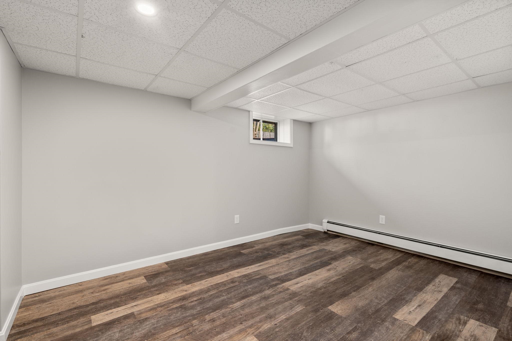 3 Exeter Street Derry, NH 03038 - Photo 26 of 34