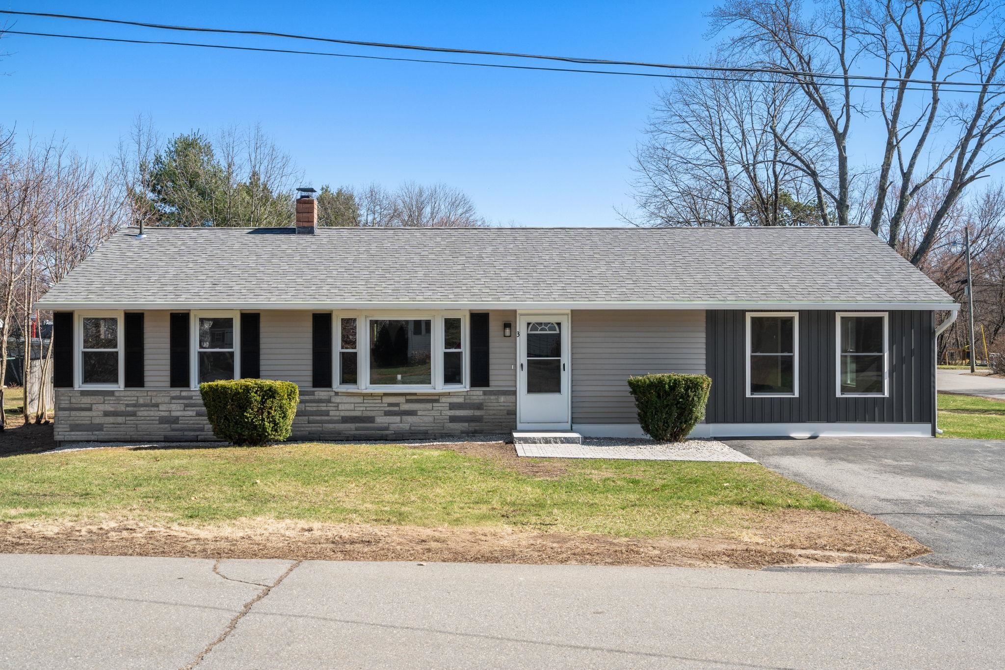 3 Exeter Street Derry, NH 03038 - Photo 3 of 32