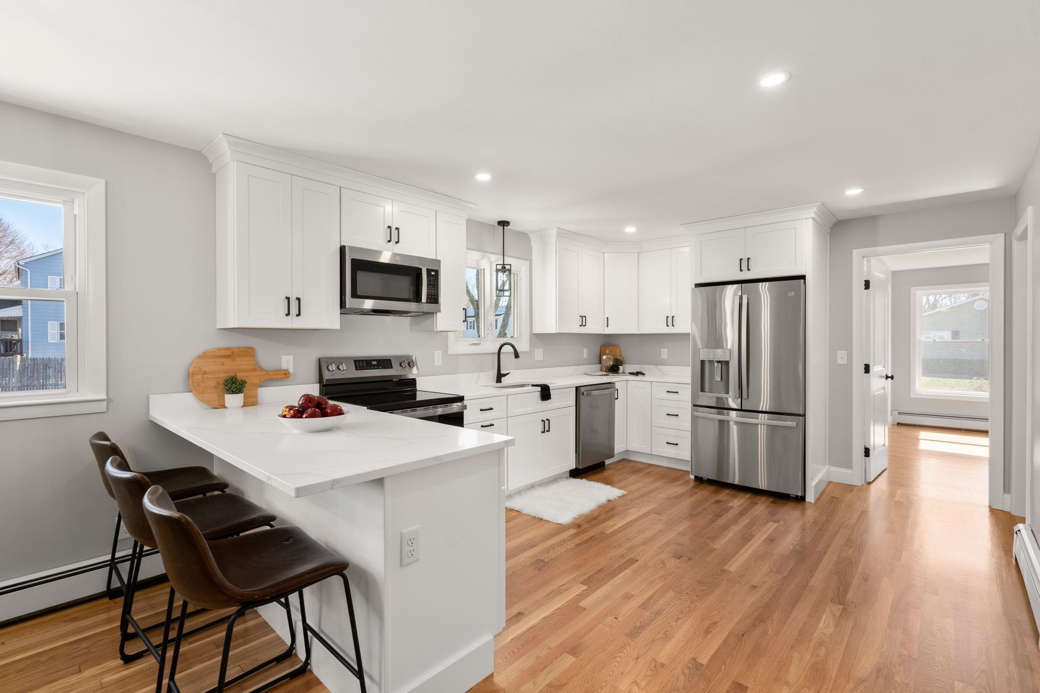 3 Exeter Street Derry, NH 03038 - Photo 9 of 32