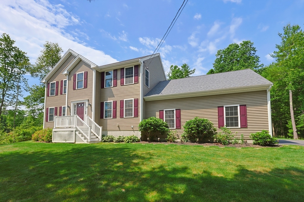 5 County Street Berkley, MA 02779 - Photo 3 of 40