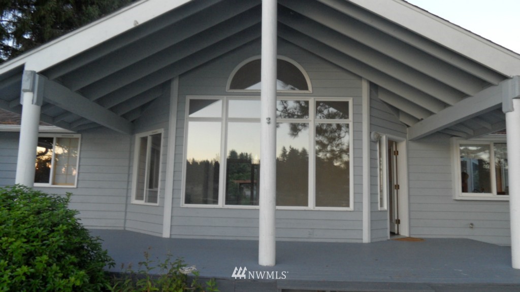 3837 Tracyton Beach Road Northwest Bremerton, WA 98310 - Photo 8 of 19 Gallery Image 8