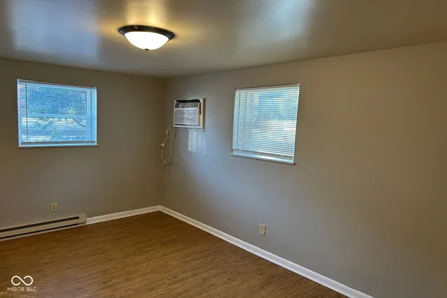 $825 | 4835 North Bolton Avenue, Unit 6, Indianapolis, IN 46226