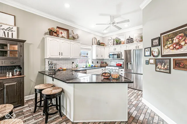 $499,000 | 11697 Lake Forest Parkway, Carmel, IN 46033