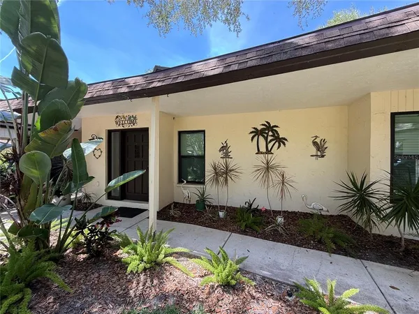 $3,750 | 6861 Woodwind Drive, Unit 75, Sarasota, FL 34231