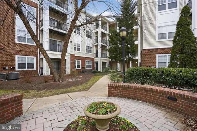 $1,875 | 12905 Centre Park Circle, Unit 207, Herndon, VA 20171