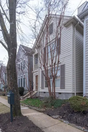 $2,650 | 525 Rienzi Drive, Memphis, TN 38103