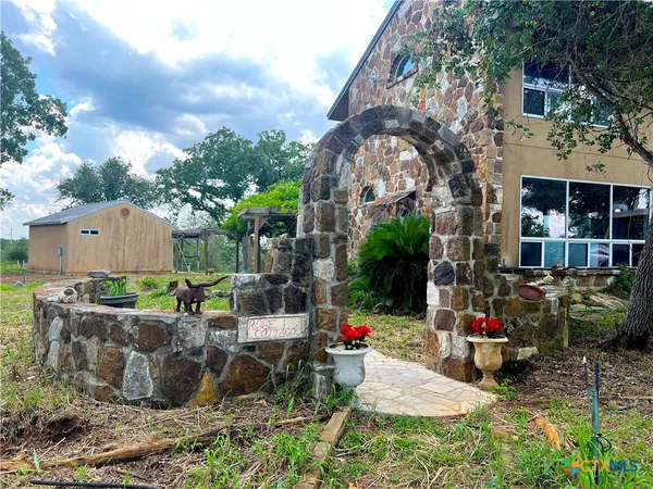 $750,000 | 184 Guadalupe Hills Lane, Seguin, TX 78155