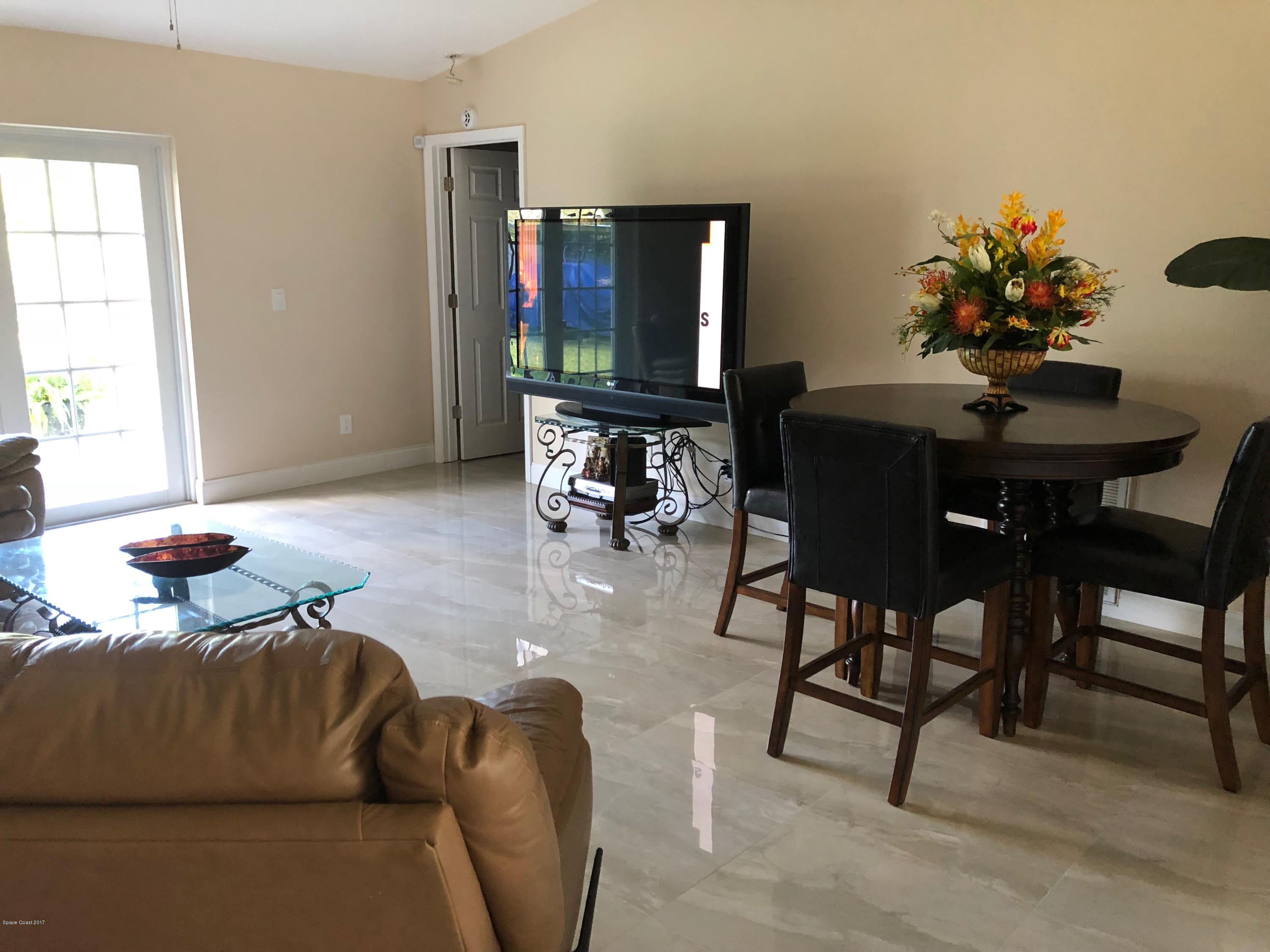 897 Tedder Road Southeast Palm Bay, FL 32909 - Photo 4 of 17 IMG-1168