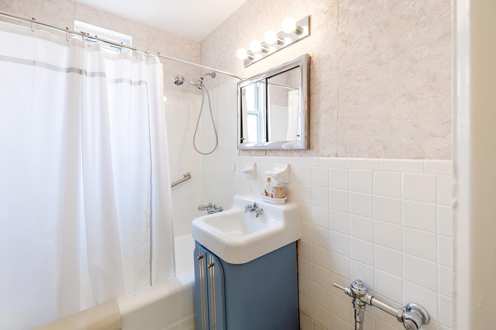 2390 Palisade Avenue, Unit 5J Bronx, NY 10463 - Photo 18 of 24