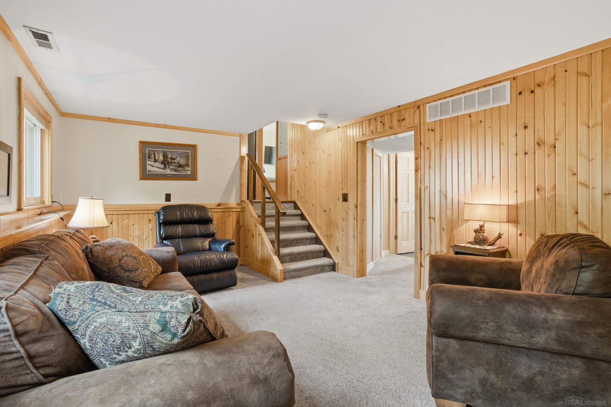 34710 Devonshire Road New Baltimore, MI 48047 - Photo 20 of 30 50217636-5b38dab8-a346-4375-a7df-c7b4a08190bc.JPG