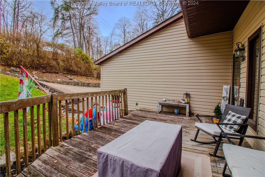 180 Elm Street Elkview, WV 25071 - Photo 10 of 46 Gallery Image 10
