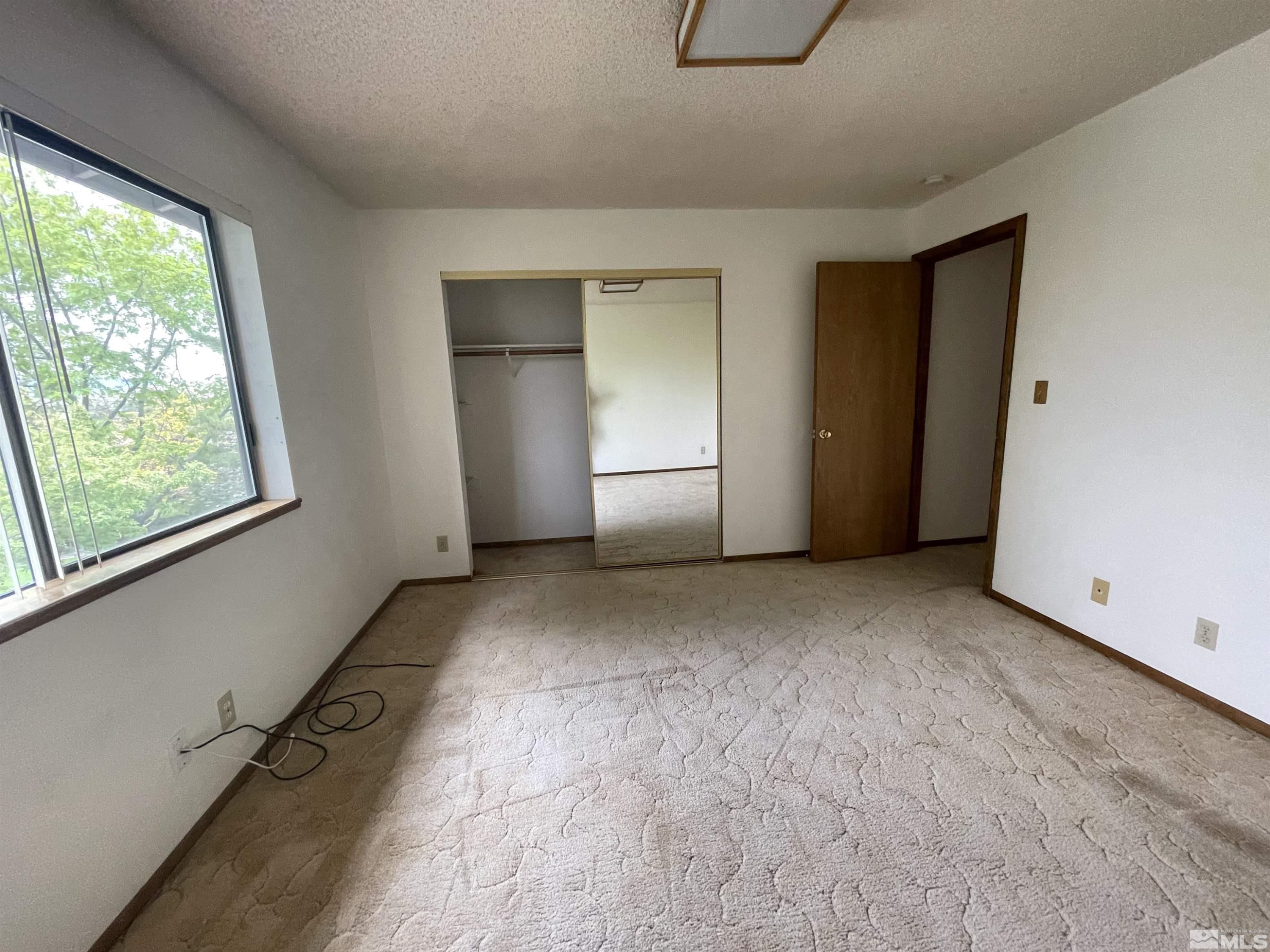 2500 Bryce Canyon Lane Reno, NV 89509 - Photo 15 of 23 an empty room with windows