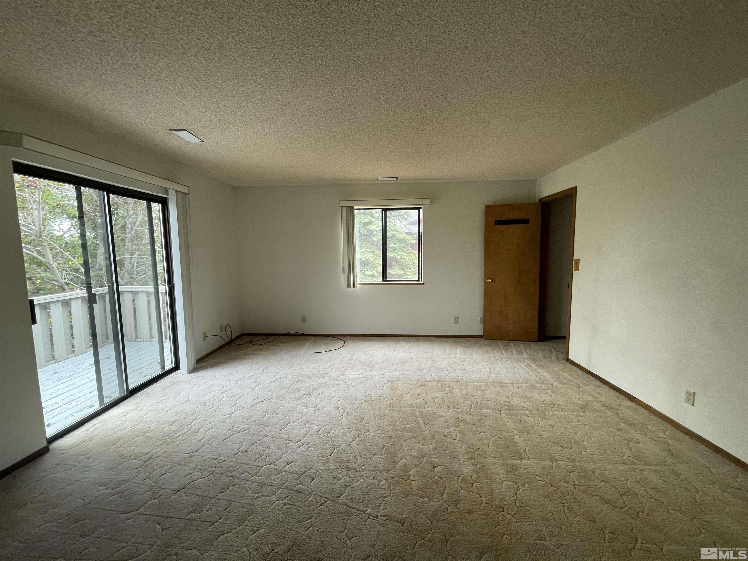 2500 Bryce Canyon Lane Reno, NV 89509 - Photo 17 of 23 an empty room with windows