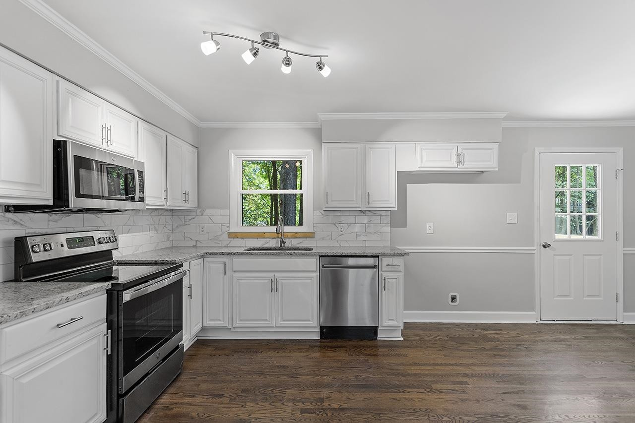 3025 Rosebriar Drive Durham, NC 27705 - Photo 6 of 26 Photo 6