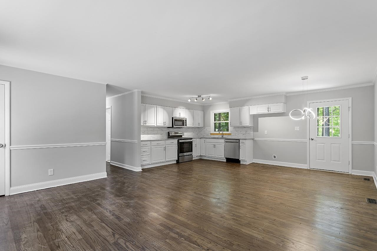 3025 Rosebriar Drive Durham, NC 27705 - Photo 8 of 26 Photo 8