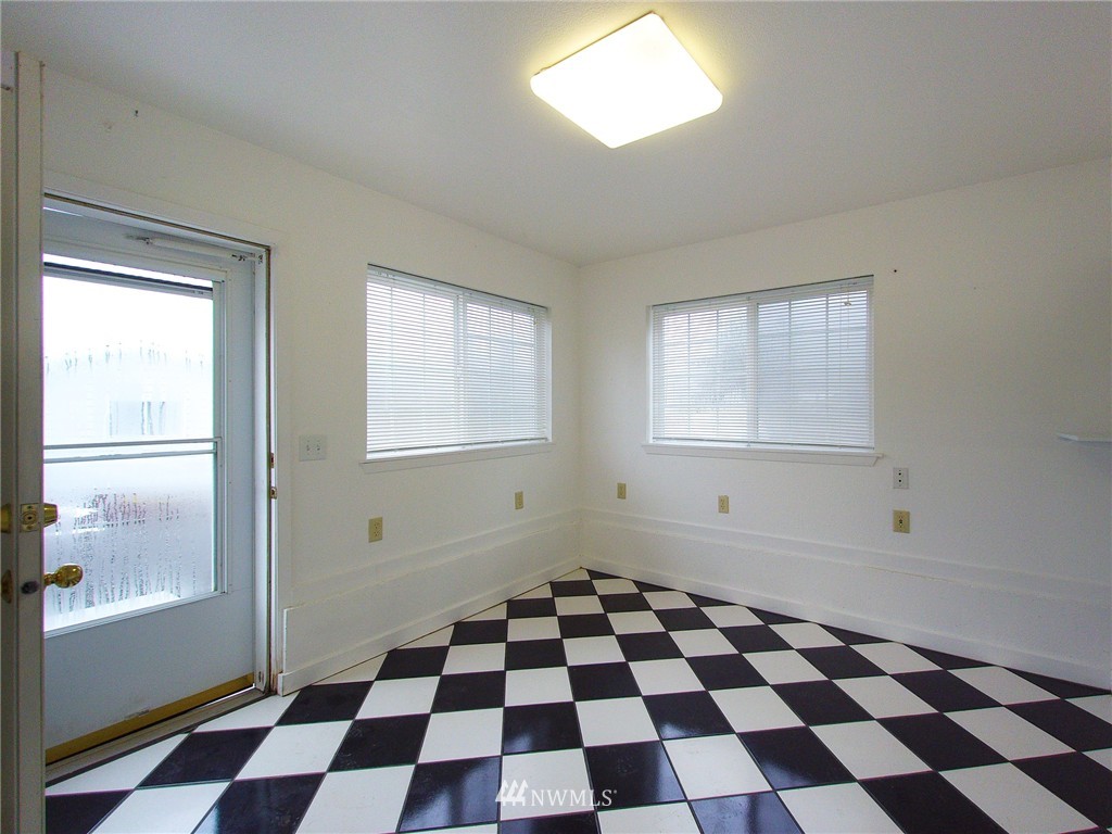 2013 Monroe Road Port Angeles, WA 98362 - Photo 20 of 25 Gallery Image 20