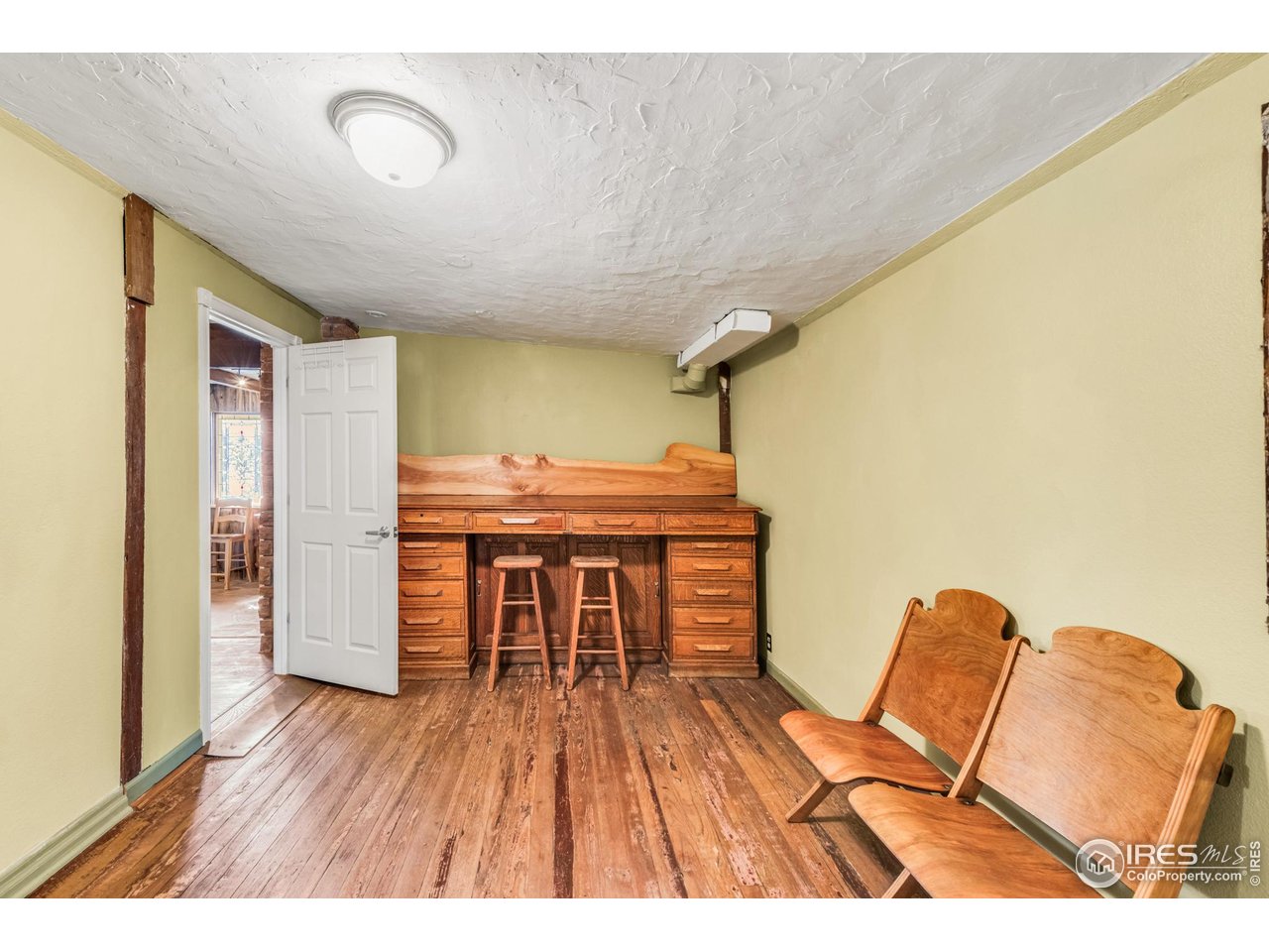 418 High Street Lyons, CO 80540 - Photo 16 of 49 Gallery Image 16